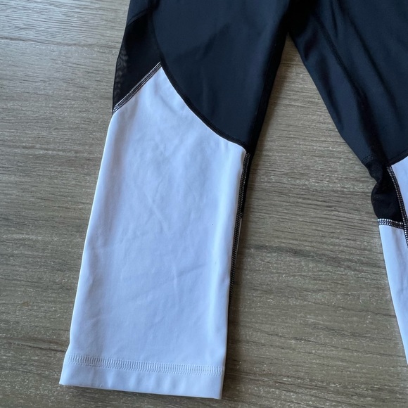 Alala captain cropped light black/White Mesh leggings - Picture 6 of 11
